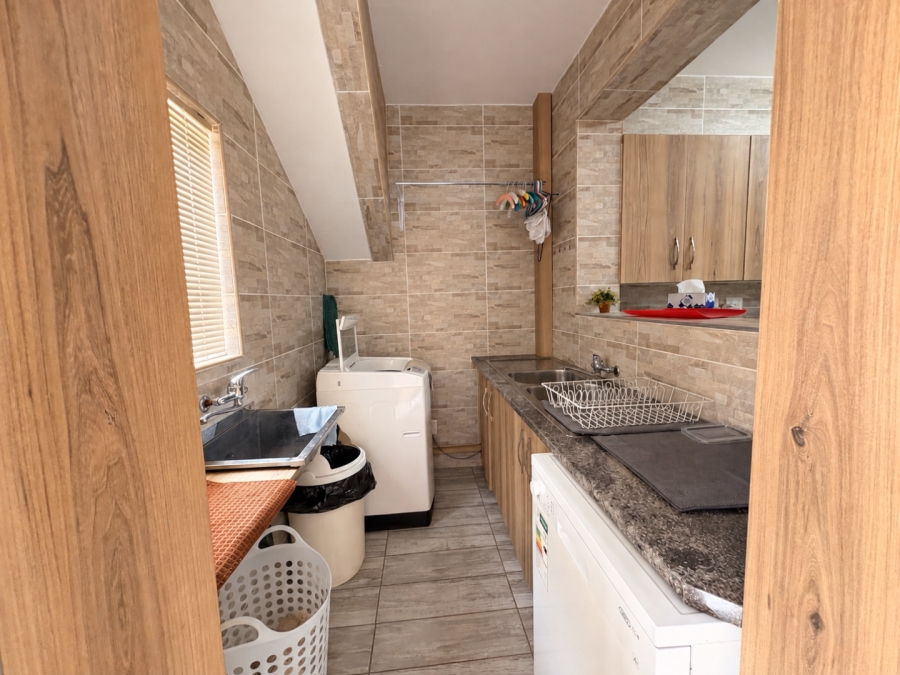 2 Bedroom Property for Sale in Flimieda North West